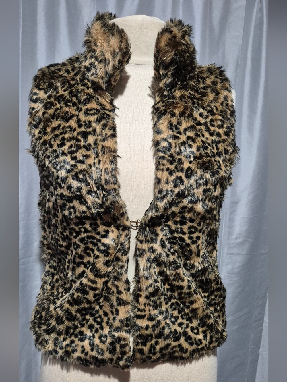 Cherokee Leopard Print Faux Fur Vest in Tan and Black